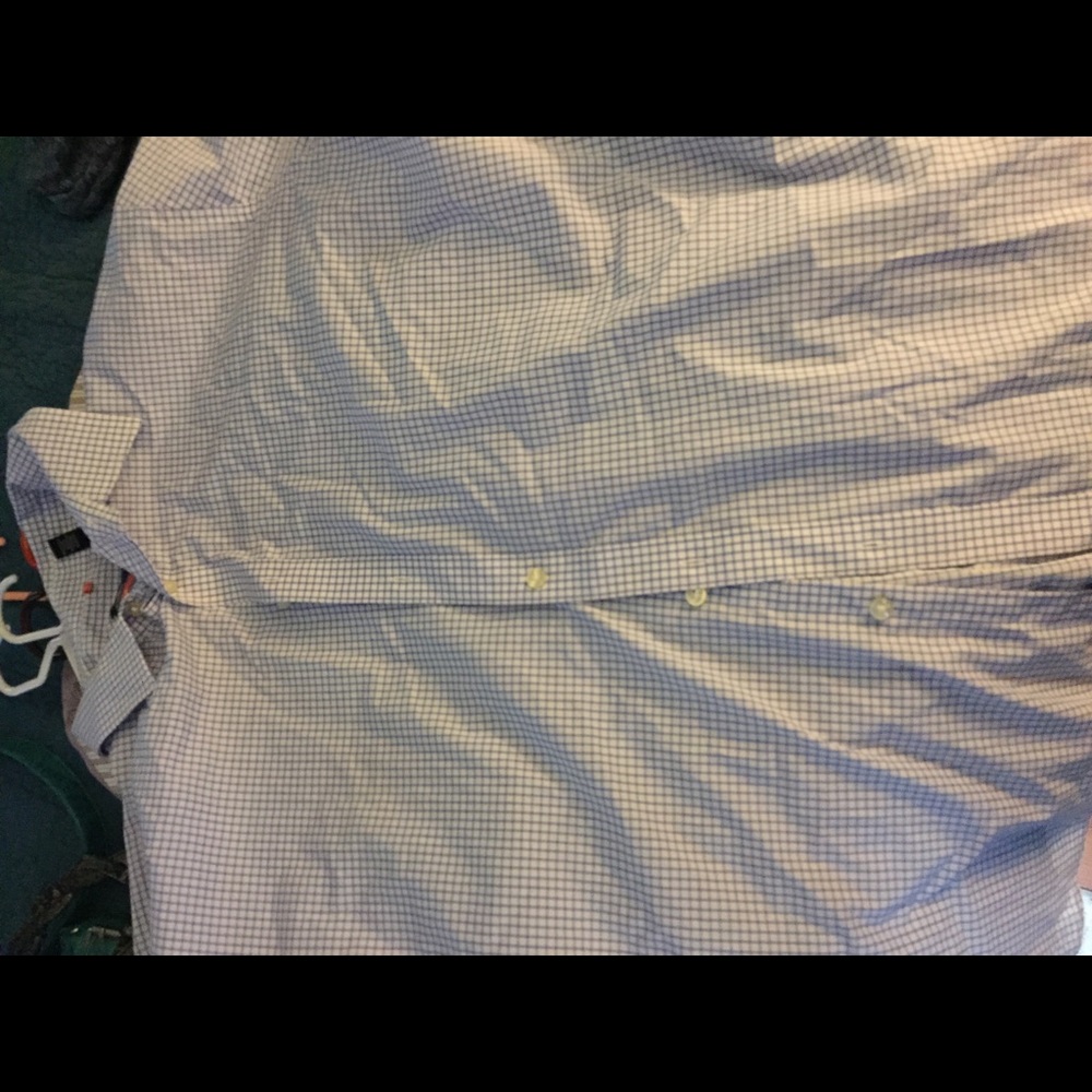 Men’s dress shirts long sleeve one has tags